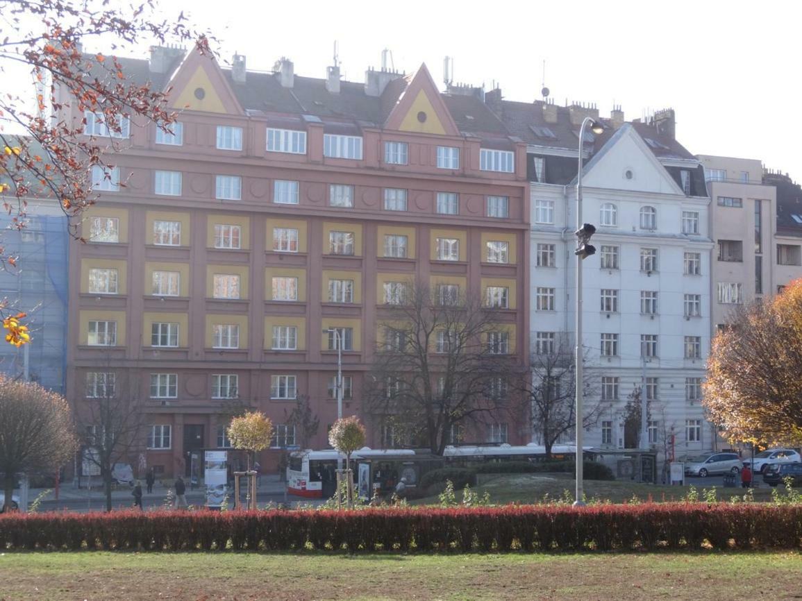 70 Moskevska Hotel Praga Exterior foto